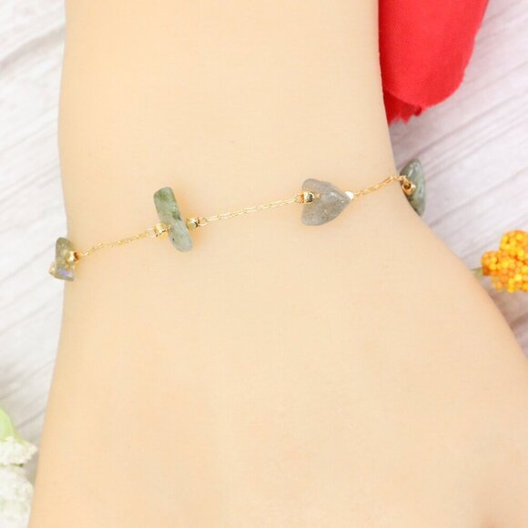 "Trendy Handmade Bracelet – A Thoughtful Gift for Girls & Women | UNVRC1665 - Picture 3 of 10